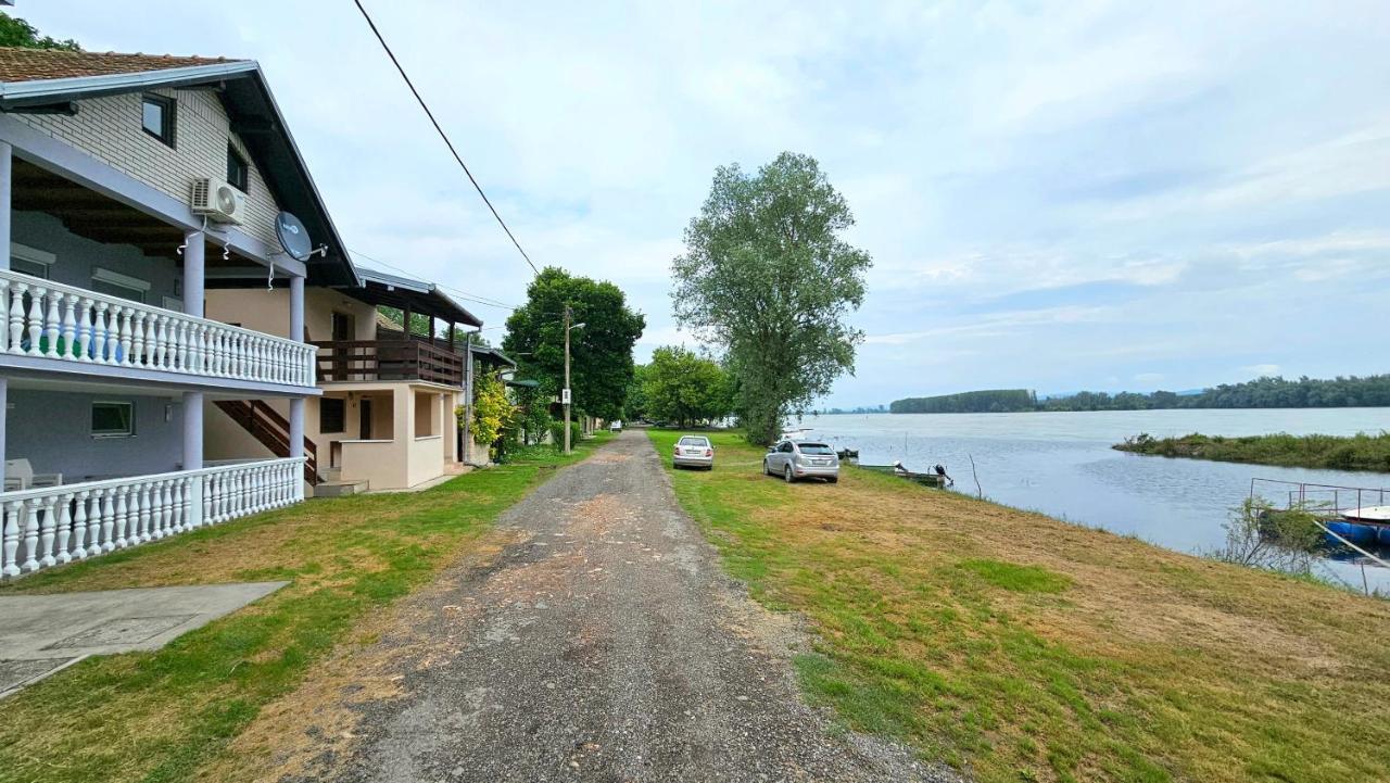 River View - Danube Celarevo Ngoại thất bức ảnh