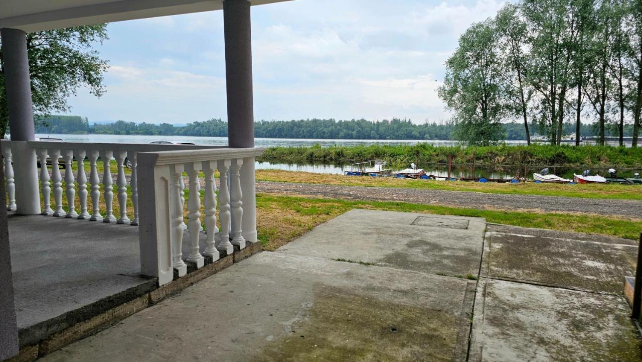 River View - Danube Celarevo Ngoại thất bức ảnh
